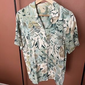 Vintage plant button up, size large